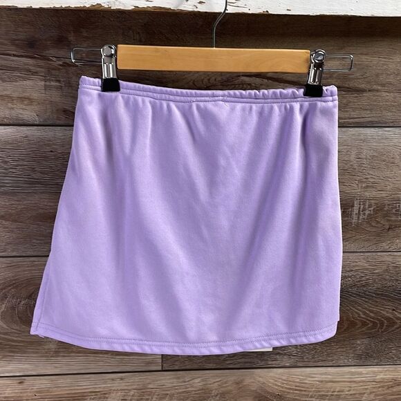 Lavender Skorts, Size Large, Elastic Waist - Picture 3 of 6